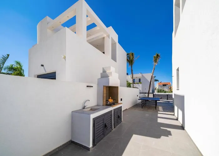 Askim Evelia By Vilă Ialysos (Rhodes)